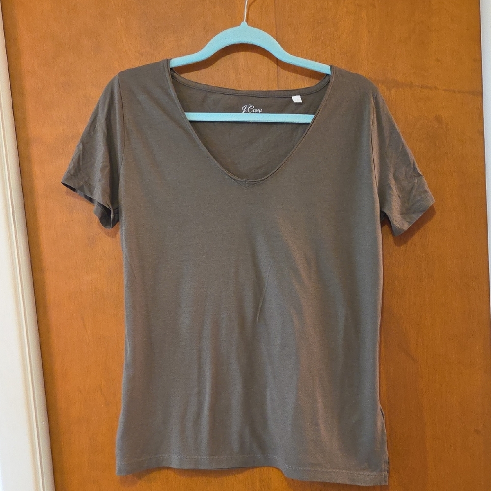 J. Crew Olive V-Neck Short Sleeve Tee S